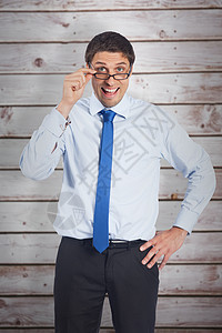 商业商客倾斜眼镜的混合形象图棕色男性绘图木板人士商务思维短发惊奇公司图片