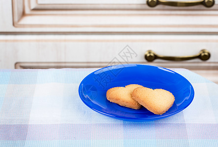 Cookies 饼干视角美食蓝色甜点美味盘子心形高角度食物静物背景图片