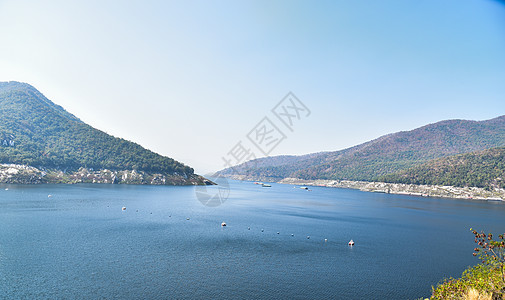 水坝电力发电发电机水电水库风景大堤地标场景激流弹幕水闸旅行图片