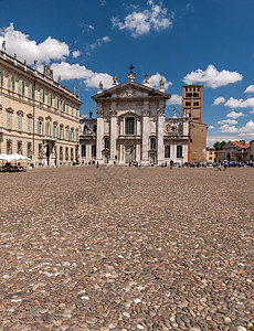 意大利Mantua大教堂和图片