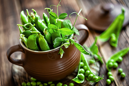 绿豆桌子烹饪叶子食物小吃木头养分团体蔬菜种子图片