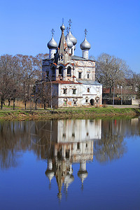 俄罗斯教会石头建筑学宗教栅栏建筑圆顶地区蓝色阳光钟楼图片