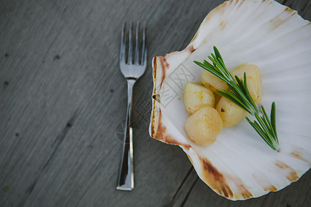 美味的海扇贝食谱蔬菜平底锅餐厅烹饪海鲜美食贝类午餐盘子图片