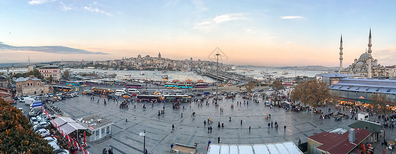 伊斯坦布尔  2014年9月21日 日落时在Sultanahmet的旅游者旅游历史建筑建筑学火鸡天际城市加拉塔旅行吸引力图片