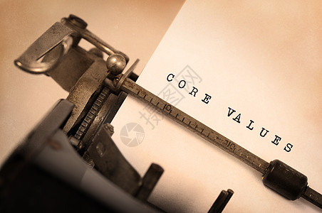 旧式打字机核心白色乡愁机械作家技术笔记价值记者钥匙图片