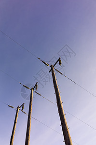日落当天的电极两极工业电线天空活力技术电缆电气电压传播图片