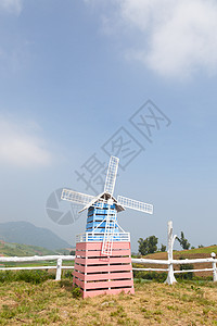 风力涡轮机力量风车建筑场景农场房子文化白色旅行农村高清图片