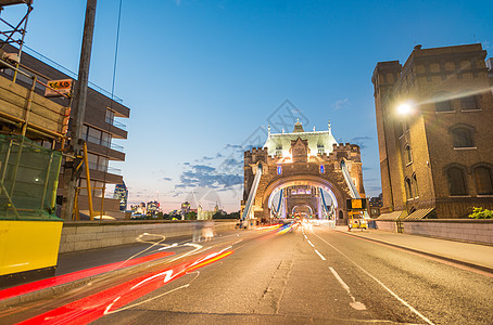 夜幕塔桥 有城市交通灯 伦敦图片