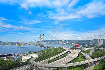 日复一日的马桥运动海洋射线蓝色旅行城市地标市中心辉光天空图片
