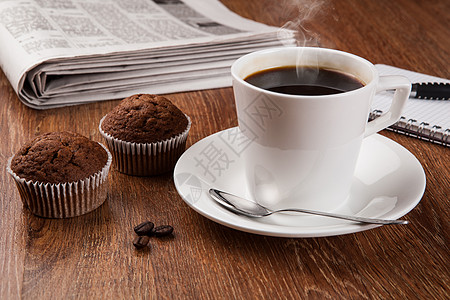 黑咖啡杯子的业余生活时间记事本烹饪报纸咖啡休闲阅读蛋糕时光工作图片