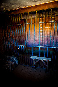 监狱内部刑事孤独酒吧惩罚细胞拘留时间建筑安全监禁图片