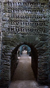 缅甸的Koethaung寺庙建筑学旅游石头宝塔宽慰走廊宗教黑色隧道图片