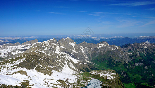 Titlis 雪雪山背景图片