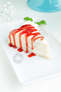 草莓crepe Cake图片