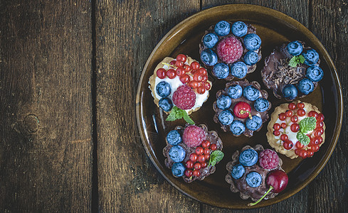 微型水果果塔创造力巧克力餐厅食谱甜点奶油馅饼空白浆果美食图片