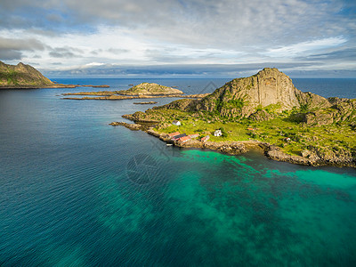 Lofoten海岸上的小岛胜地山脉旅游风景岛屿村庄旅行航班港口图片