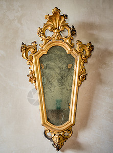 经典古典古董镜 有螺旋边框高清图片