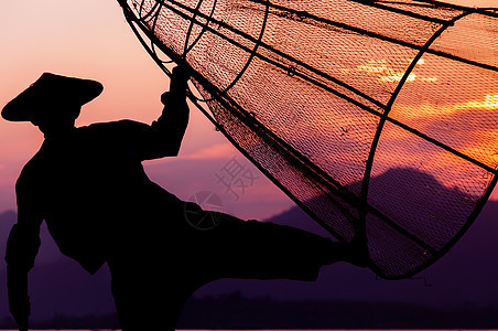 内莱湖渔民蓝色生活入口环境橙子旅行支那技术钓鱼传统图片