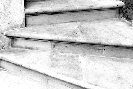 在隆登纪念碑 古老的台阶和大理石安西恩线白色空白建筑历史性废墟黑色房子石头纪念碑剧院图片