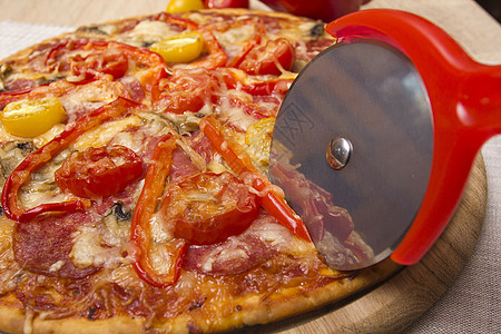切披萨用刀子圆形合金家庭车轮金属工具刀具厨师射频厨房烹饪图片