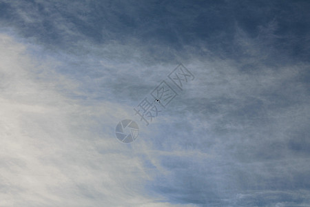 云云天空白色场景蓝色背景图片