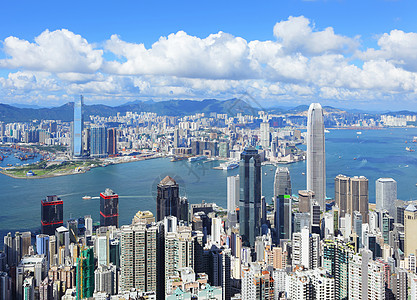 来自维多利亚峰的香港天际场景摩天大楼地标市中心金融港口天空蓝色旅游建筑图片