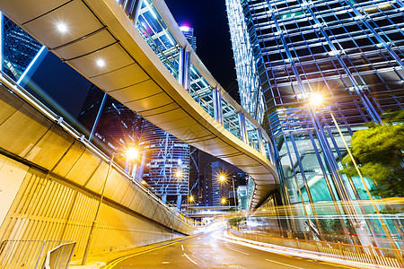 夜间在香港的交通商业景观速度城市市中心天际摩天大楼建筑时间街道图片