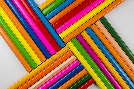 一套木色铅笔的抽象组成情况彩虹快乐粉末石墨木头活页夹颜料背景图片