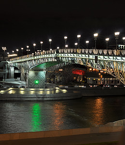 夜视至主教桥 莫斯科 俄罗斯图片