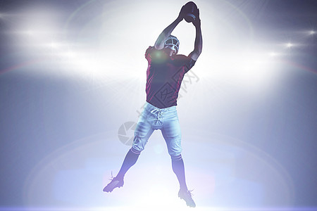 蒙特拉：我非常看好个性十足的伊尔迪兹，他能内切也能走外线