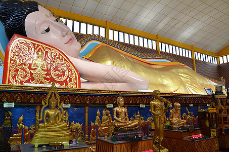 泰国佛教寺庙精神信仰玻璃佛教徒假期崇拜神社宗教场景雕像图片