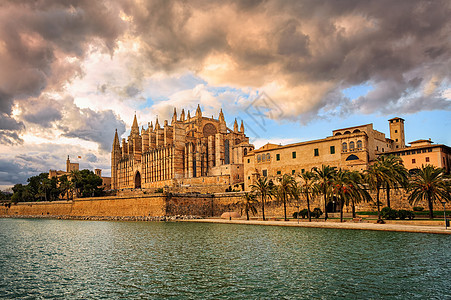 西班牙马洛卡帕尔马大教堂遗产教会宗教假期旅行游客日落天空艺术建筑学图片