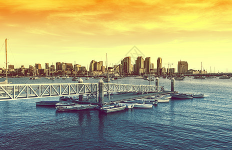 圣地亚哥日落风景建筑水平景观游艇市中心城市血管房屋棕榈图片