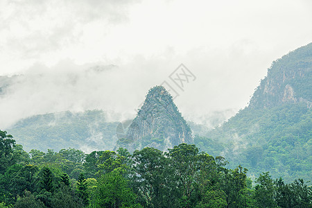 昆士兰的离后山旅游假期旅行天际地标多云天空戏剧性图片