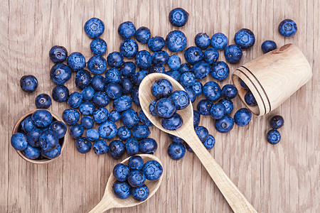 一个碗里新鲜的蓝莓蓝色营养团体浆果水果覆盆子小吃甜点饮食食物图片