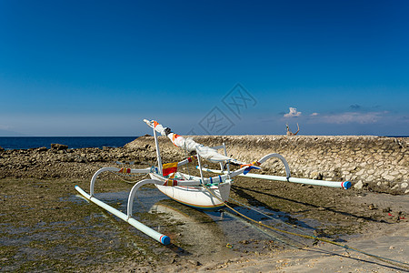 印尼巴厘岛 喀达马兰船海洋太阳旅游海浪假日海景天空热带双体假期图片