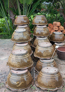 龙王 上锅倒碗持有者艺术家植物美食艺术花瓶烧伤制品工作黏土图片