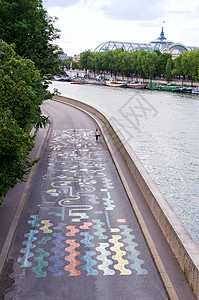 巴黎多彩街道图片