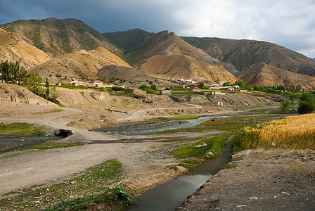 高山村村旅行农业灌溉爬坡高山高度岩石国家小路村庄图片