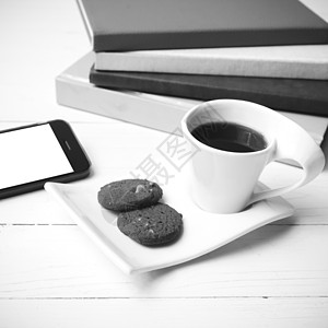 咖啡杯加饼干 手机和书卷黑白可乐细胞笔记本眼镜桌子钥匙工作咖啡办公室杯子网络背景图片