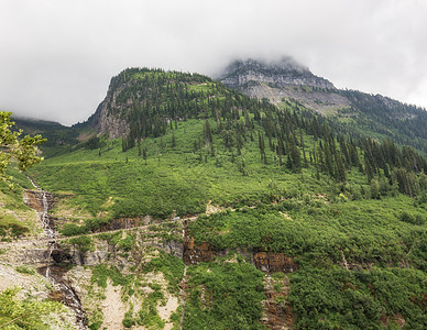 冰川国家公园对象悬崖公园岩石空间松树瀑布森林图片