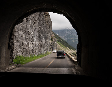 冰川国家公园隧道背景图片