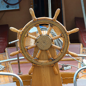 旧船方向轮古董驾驶奢华巡航照片车轮旅行控制海洋蓝色图片