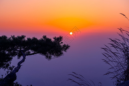 韩国首尔布坎山的日出金子太阳晴天射线天气蓝色天堂场景墙纸日落图片