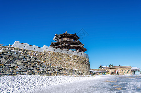 冬天的木屋 南朝鲜德宇山故事薄雾风景天气山脉天空国家旅游爬坡森林图片