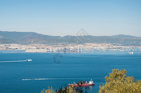 西班牙阿尔赫西拉斯港的空中视图图片