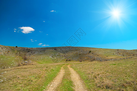 山上公路季节蓝色天空环境地平线国家全景爬坡农村土地图片