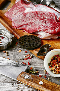 烹饪肉盘工具迷迭香屠宰场产品木板香料腰部胡椒子用具器具图片