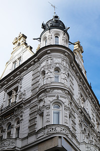 奥地利格拉茨市旧城的房屋装饰 奥地利建筑建筑学窗户正方形街道城市历史性房子石头遗产图片