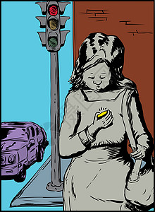 妇女跨越街头时使用电话的情况图片